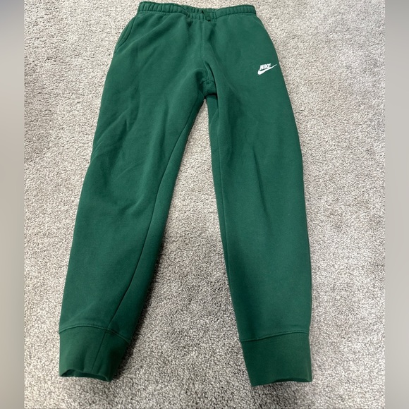 Nike Sportswear Club Fleece Tapered Joggers Green BV2737-341 Men’s Small - Picture 1 of 4